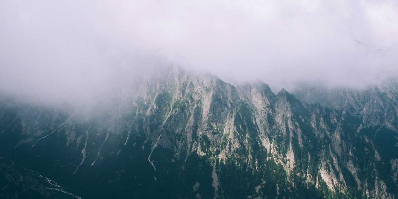 Unlocking Creative Flow: How to Integrate Studio Monitors, Graffiti Art, and MIDI Controllers in Music Production