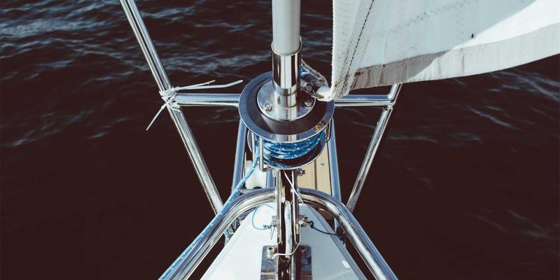 专业音乐制作中的空间感营造：混响与延迟的进阶使用指南与关键音频设备选择