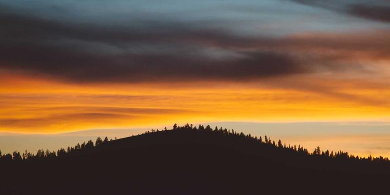 从和弦进行到最终母带：如何用理论塑造情感，用精准监听实现专业级音乐制作