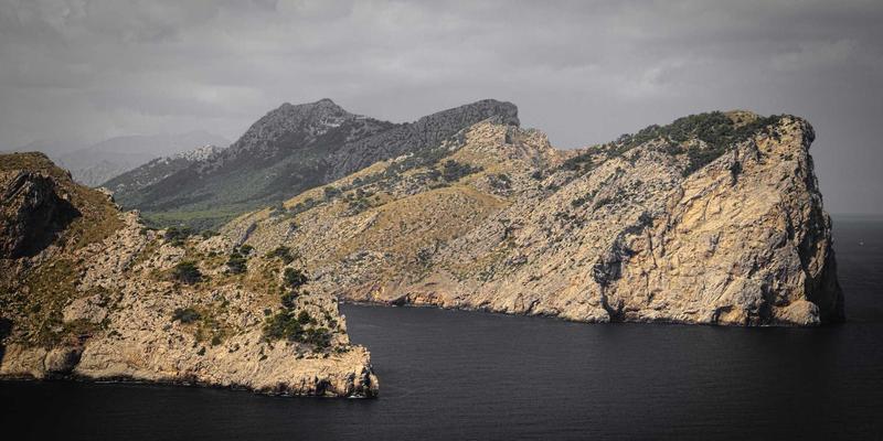 音乐制作中的动态处理艺术：压缩器、限制器与扩展器的深度解析与应用场景